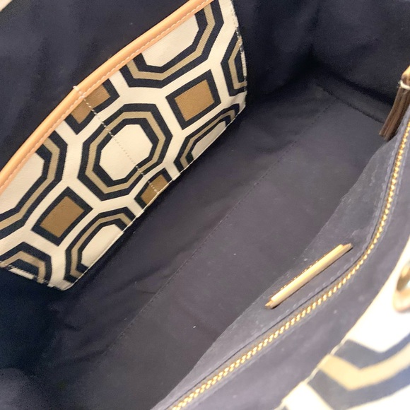 TORY BURCH Canvas and Leather Tote Bag Leather Logo Bag Charm EUC - Picture 8 of 16
